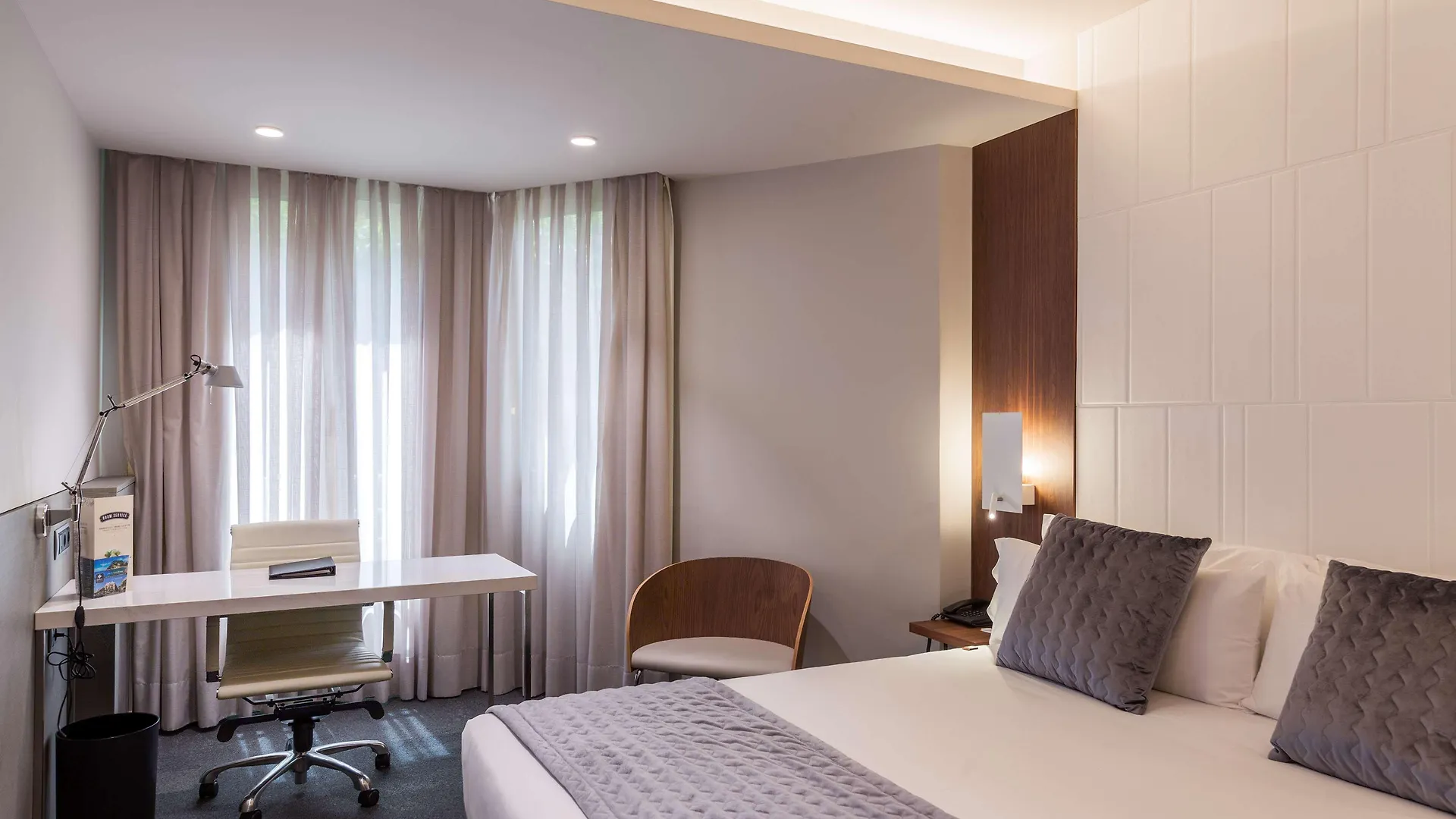 Best Western Premier Hotel Dante Barcelona