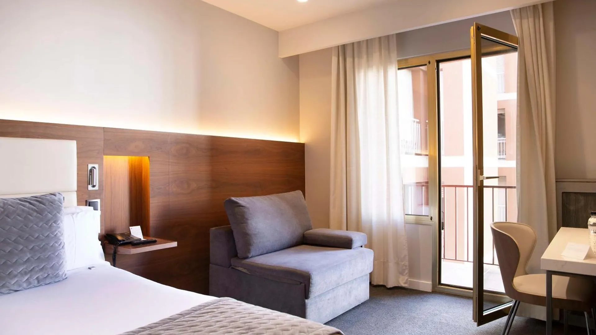 Best Western Premier Hotel Dante Barcelona