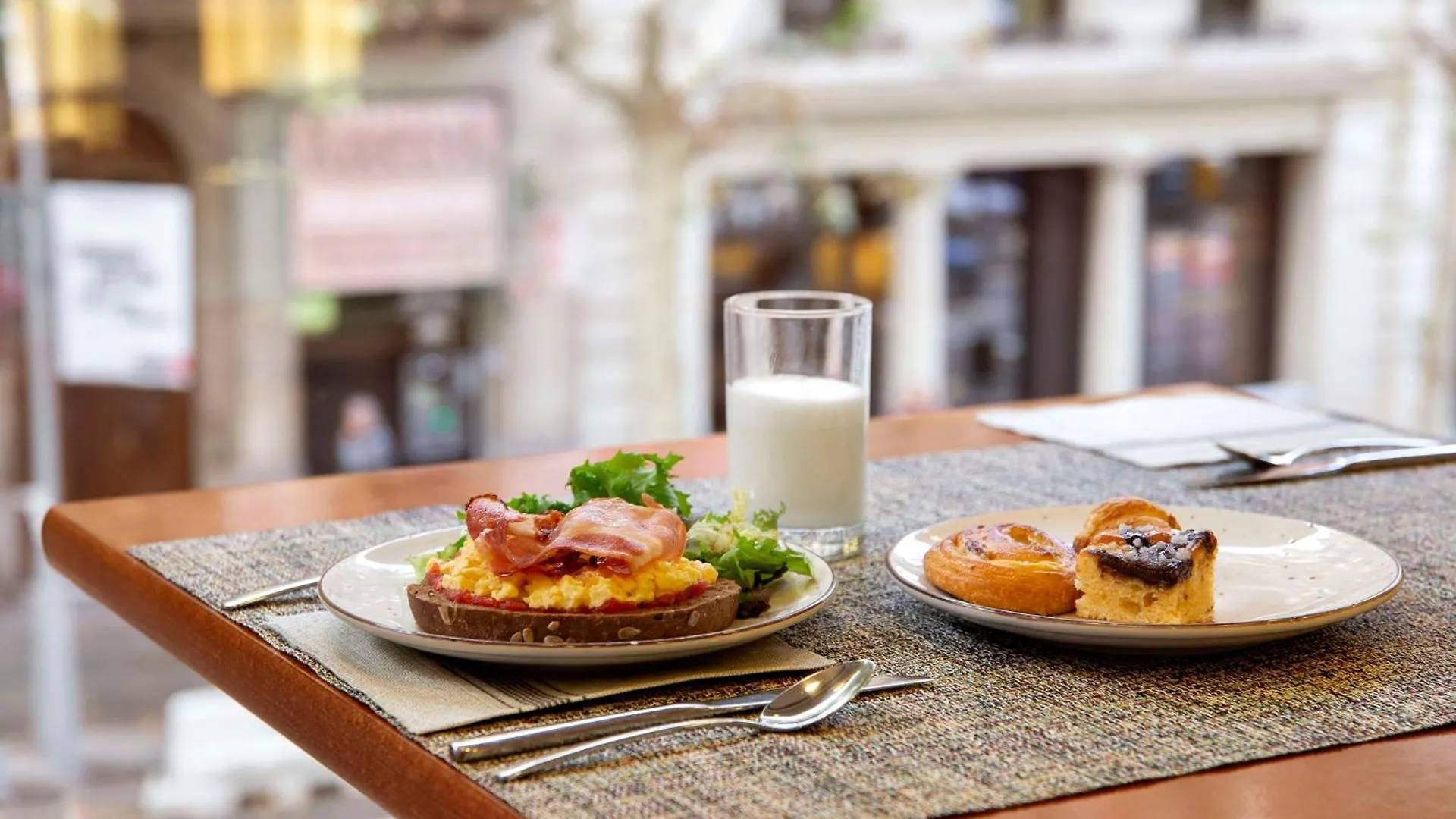 Best Western Premier Hotel Dante Barcelona 4*,  Spain